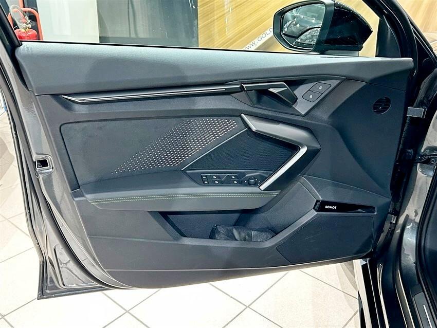 Audi RS3 Sportback 2.5 tfsi quattro s-tronic