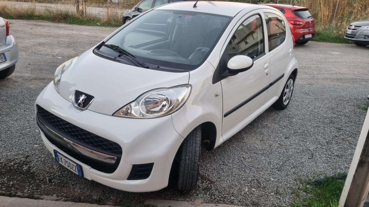 Peugeot 107 1.0 68CV 5p. Active 2Tronic