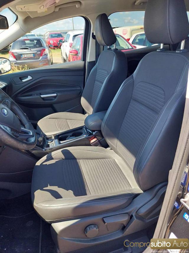 FORD Kuga 1.5 TDCI 120 CV S&S 2WD Powershift Titanium Busine