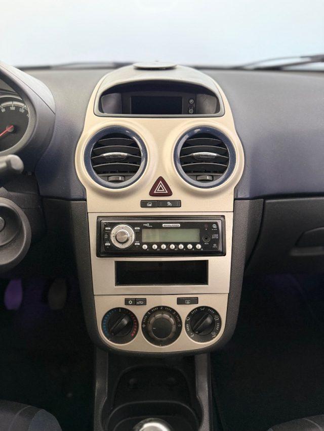 OPEL Corsa 1.2 5 porte .Cosmo