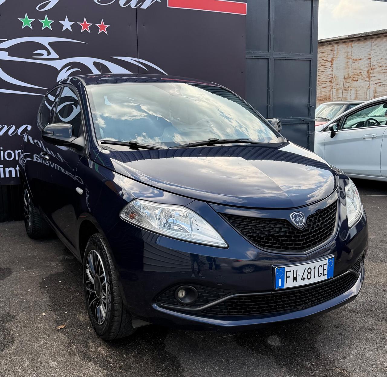 Lancia Ypsilon 0.9 TwinAir 5 porte Metano Ecochic Gold