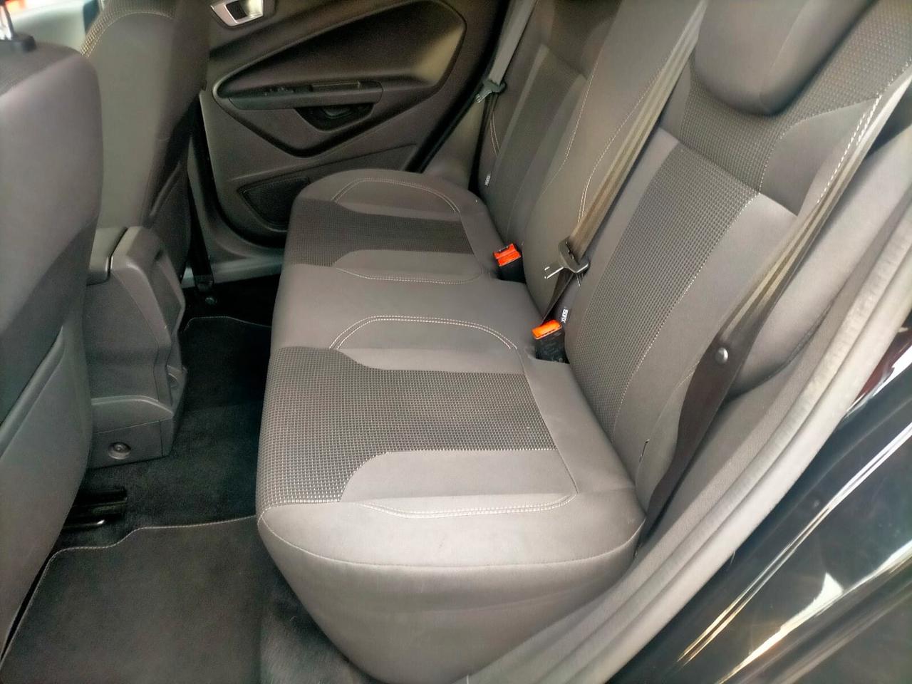 Ford Fiesta 1.4 5p. Bz.- GPL Titanium