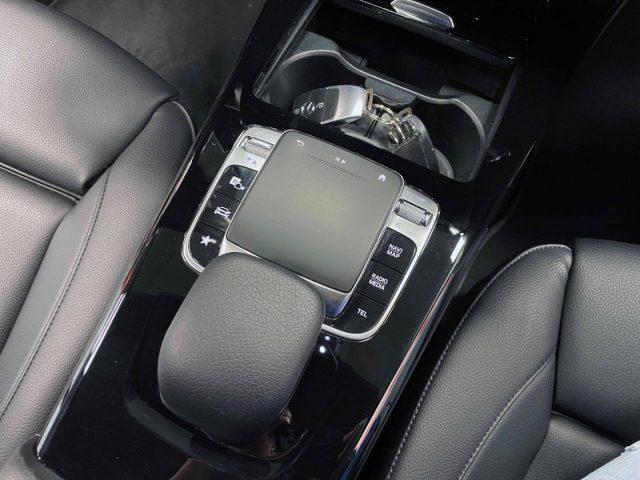 MERCEDES-BENZ A 180 D PREMIUM AUTO