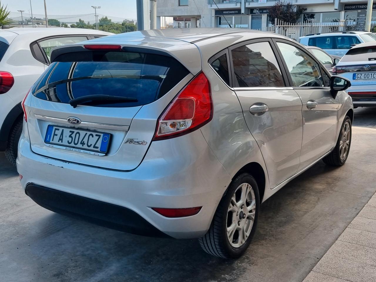 Ford Fiesta VI 2013 1.0 Titanium 80cv 5p E6
