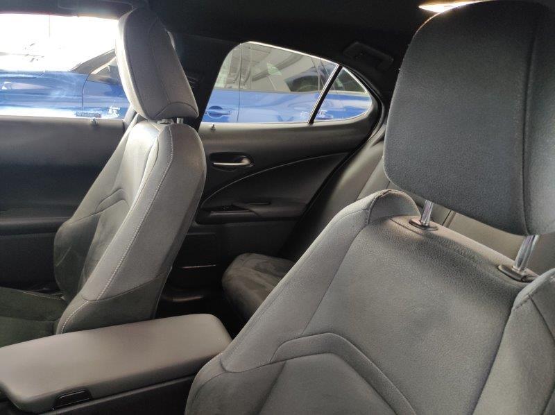 LEXUS UX - UX Hybrid Business