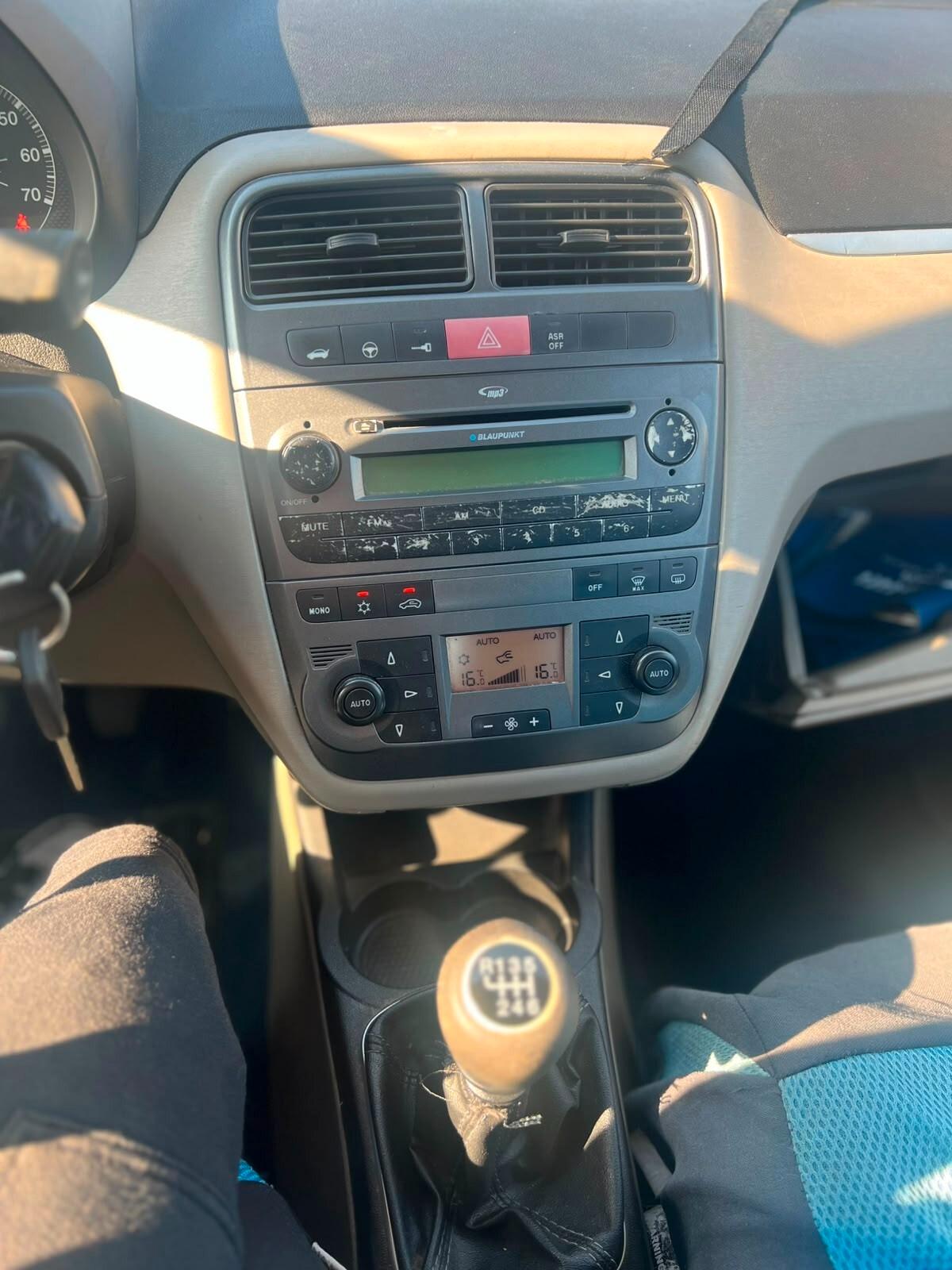 Fiat Grande Punto 1.3 MJT 75 CV 5 porte Dynamic