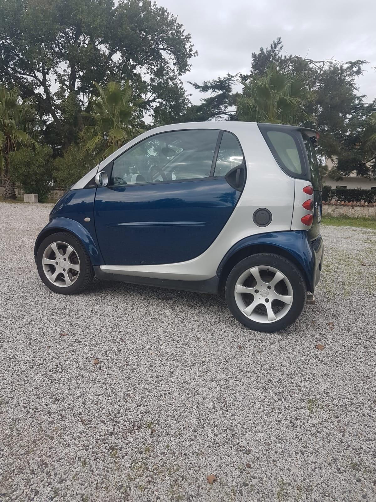 Smart Smart 700 smart city-coupé pure (45 kW)