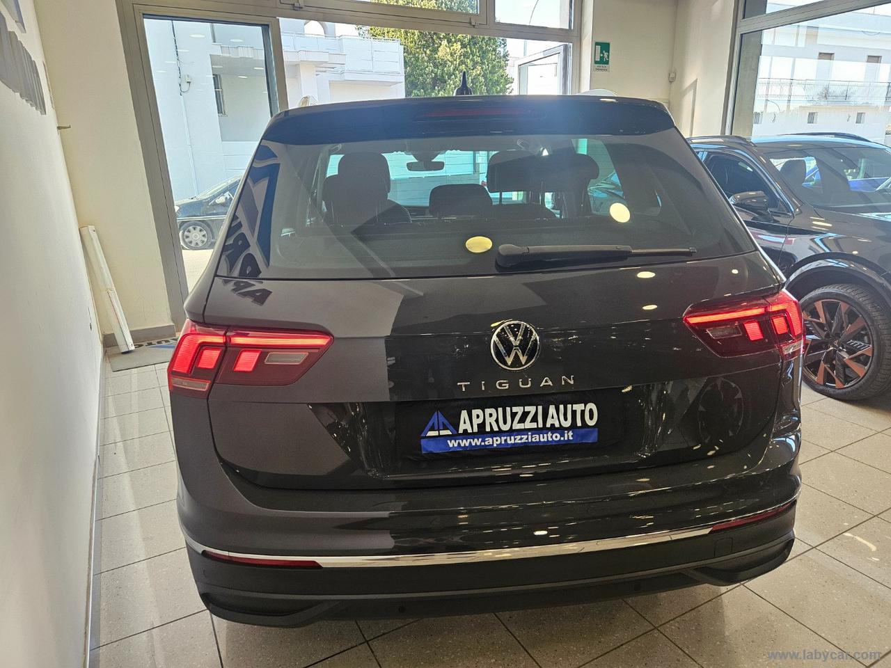 VOLKSWAGEN Tiguan 2.0 TDI 150CV SCR DSG Life