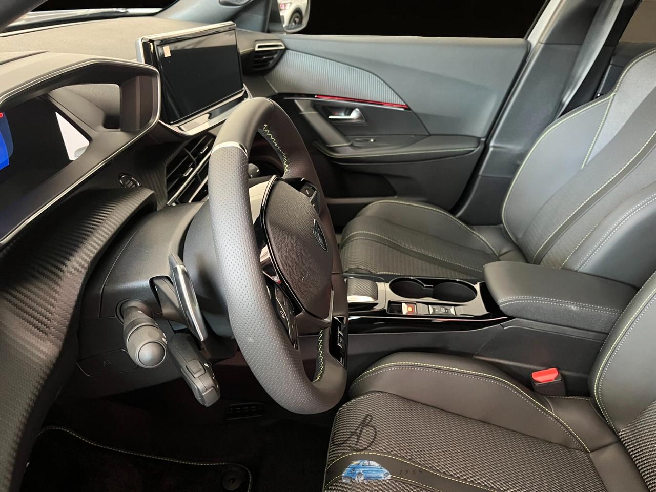 Peugeot 2008 Hybrid 145 e-DCS6 GT