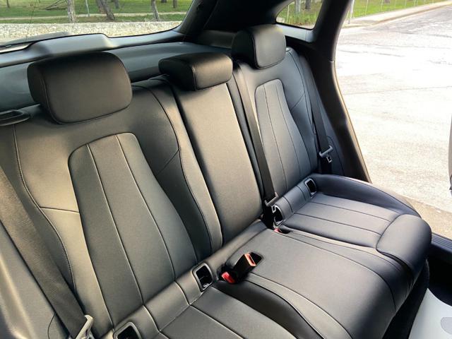 MERCEDES-BENZ GLA 200 d Automatic Sport Plus-LUCI AMBIENTE MULTICOLORE