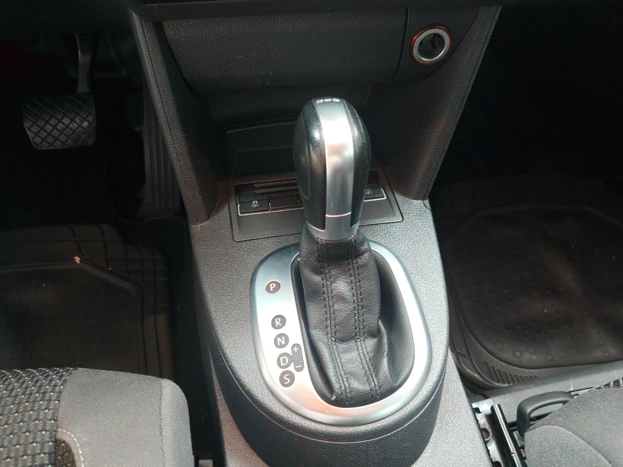 Volkswagen Touran 1.6 tdi Comfortline Business dsg 7POSTI