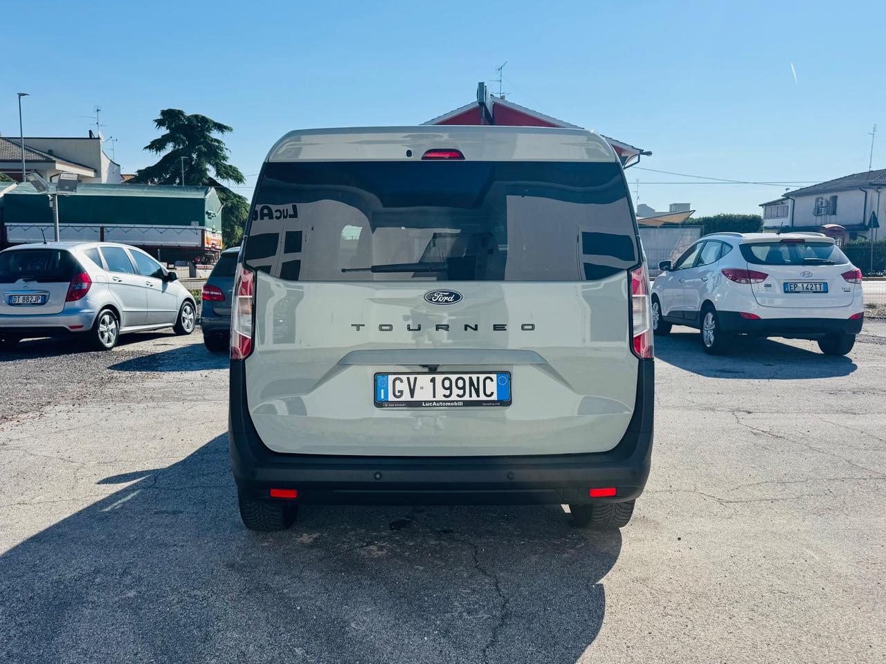 Ford Tourneo Courier 1.0 EcoBoost Active