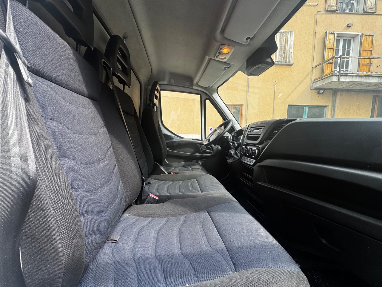 Iveco Daily , 2.3 diesel, 2028