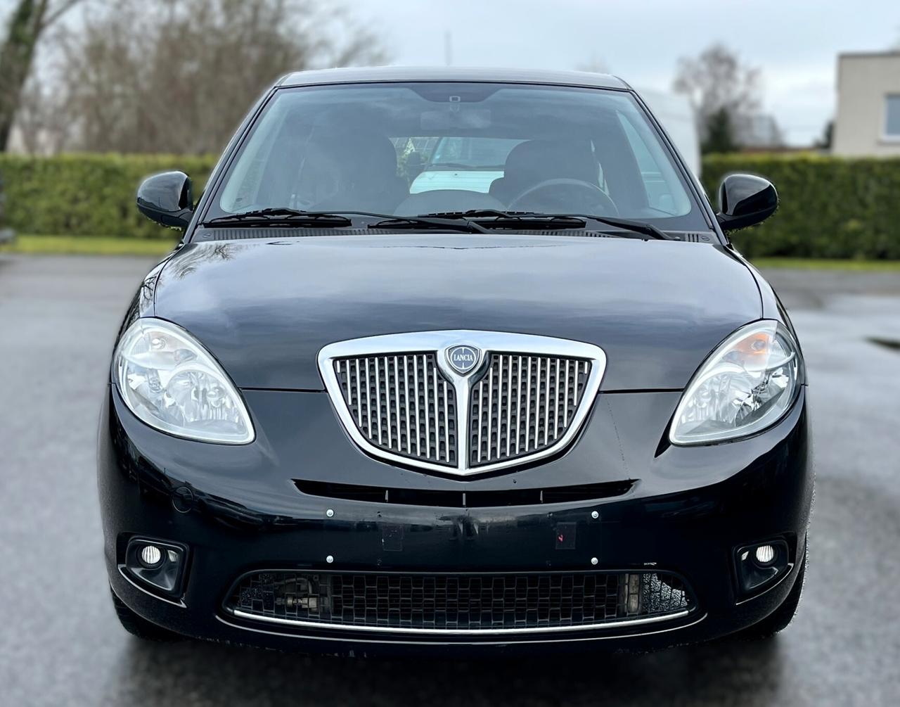Lancia Ypsilon 1.2 69 CV Platino