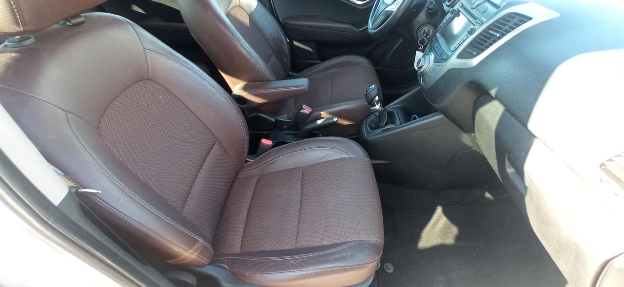 Hyundai iX20 1.4 D STYLE - LEGGI!