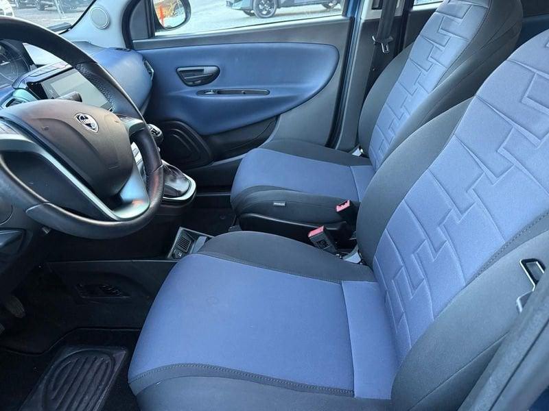 Lancia Ypsilon Ypsilon 1.0 FireFly 5 porte S&S Hybrid Platino