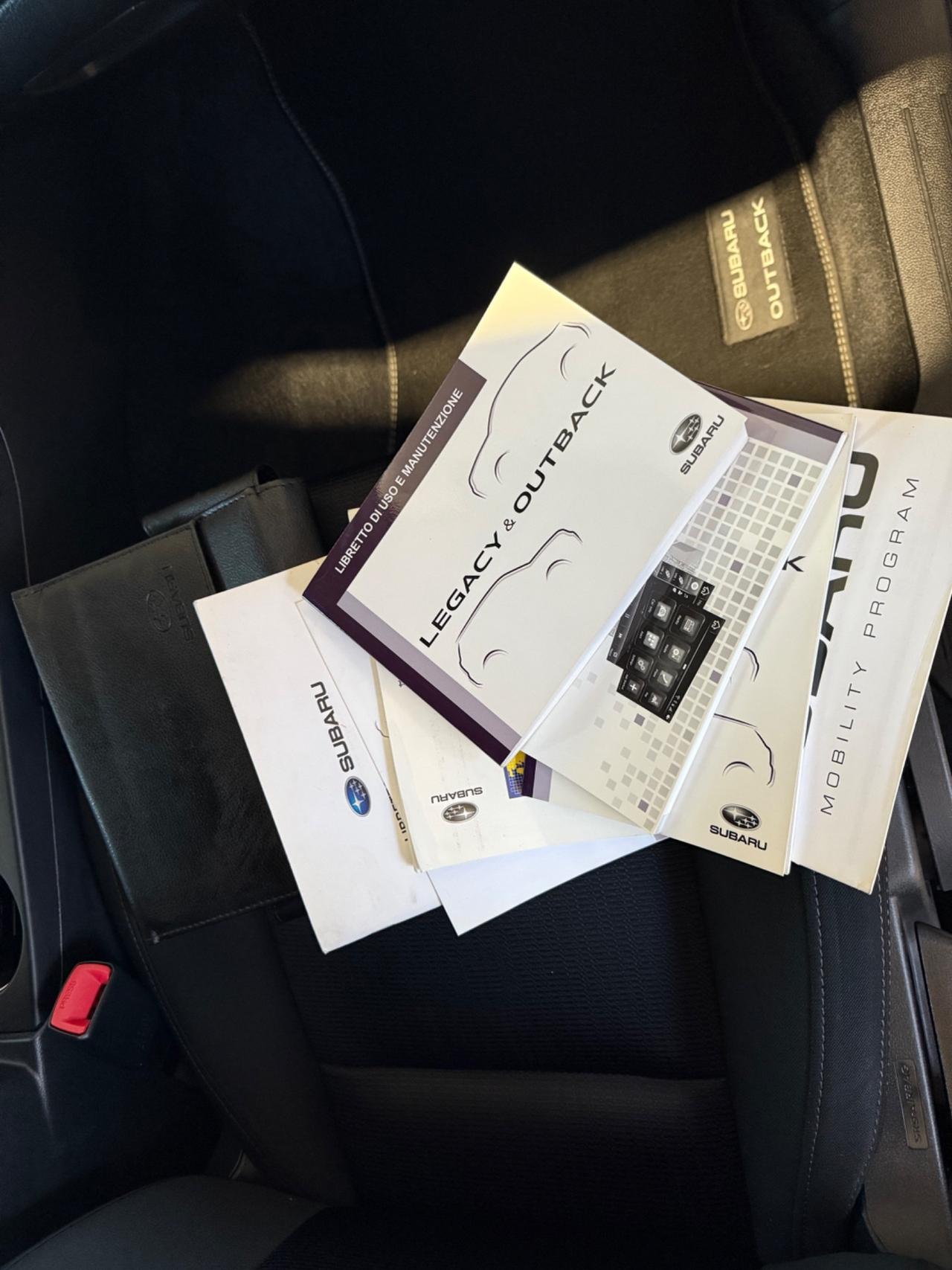 Subaru OUTBACK 2.5i Lineartronic Premium GPL DOPPIE GOMME