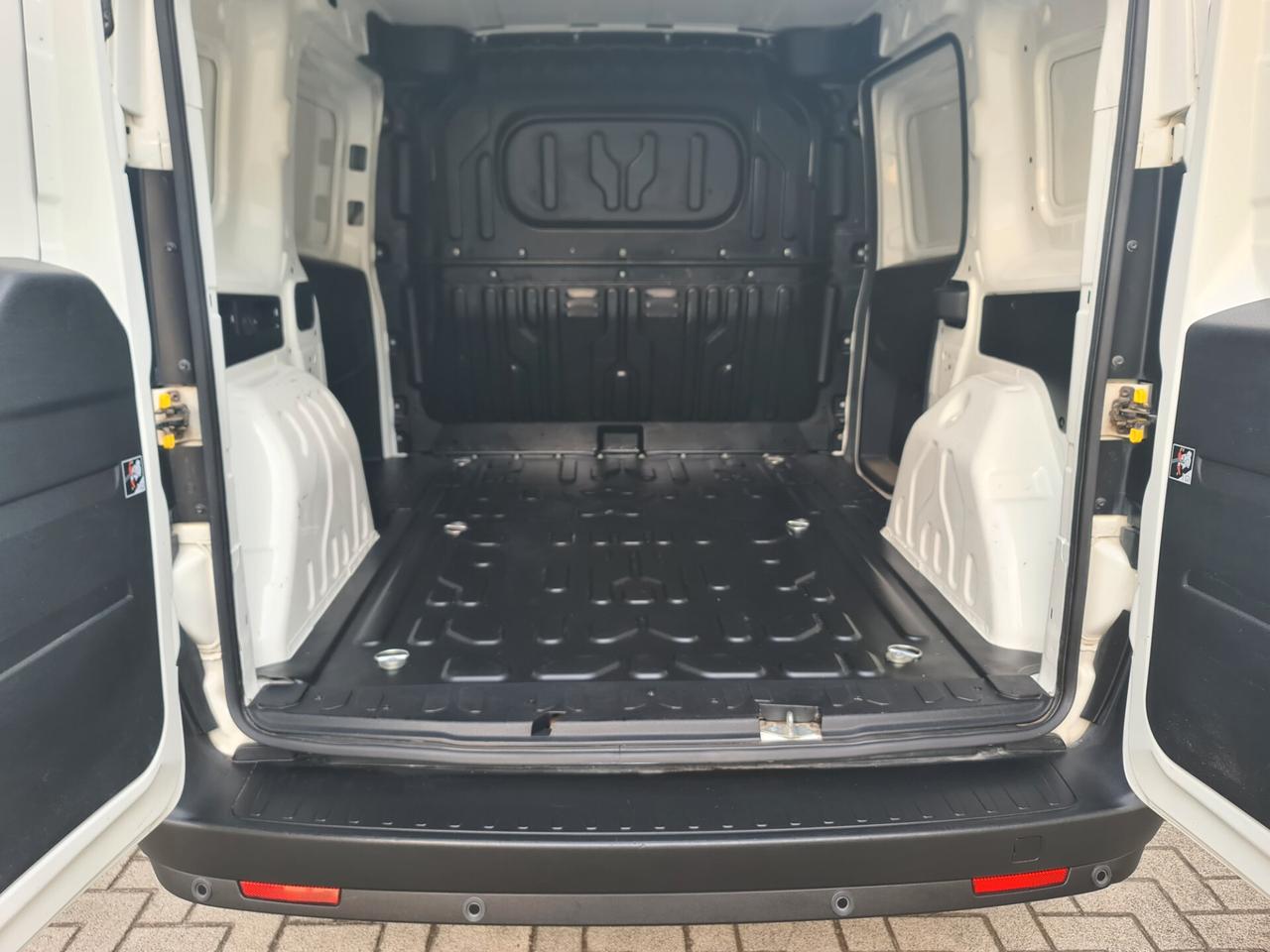 Fiat Doblo Doblò 1.6 MJT 105CV S&S PC-TN Cargo Business