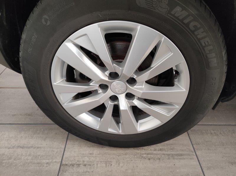 PEUGEOT 3008 2ª serie - 3008 BlueHDi 130 S&S EAT8 Active Pack