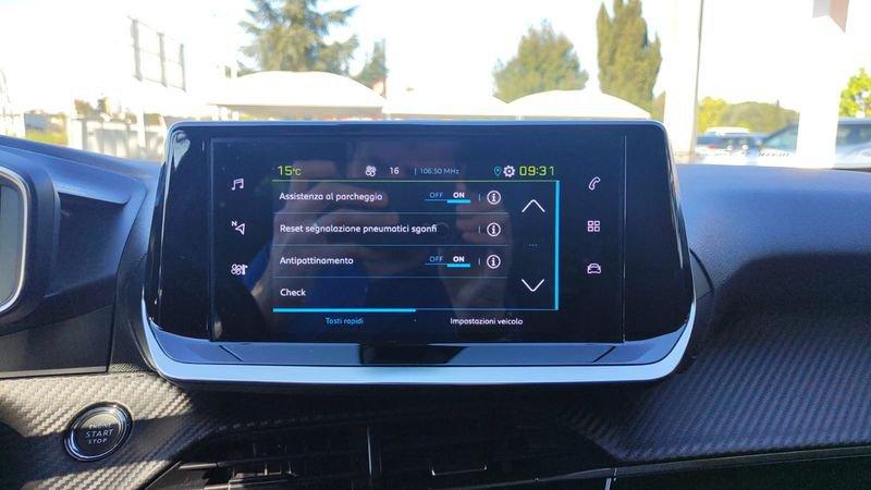 Peugeot 2008 motore elettrico 136 CV Allure Pack