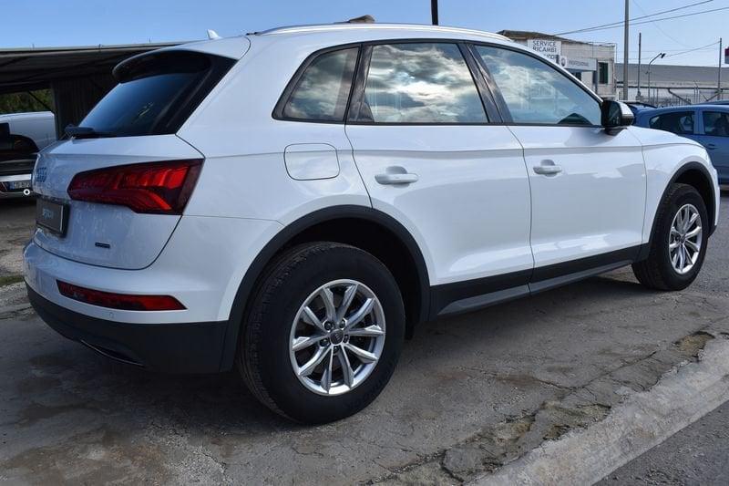 Audi Q5 35 TDI quattro S tronic Business