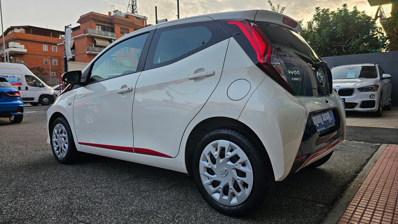 Toyota Aygo Connect 1.0 VVT-i 72 CV 5p. x-play MMT UNIPRO' TAGL UFF