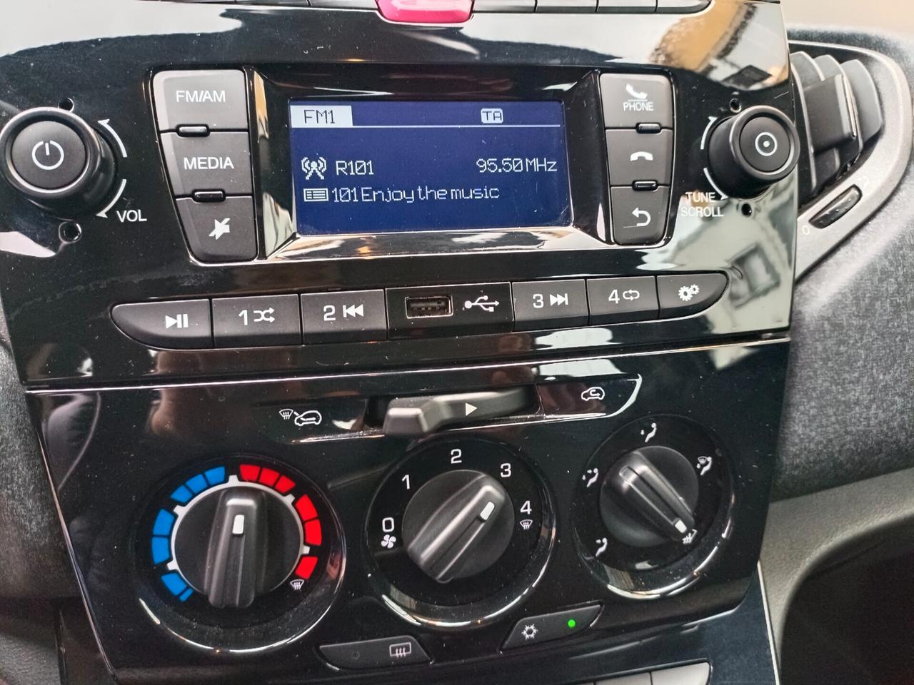 Lancia Ypsilon GPL Platinum