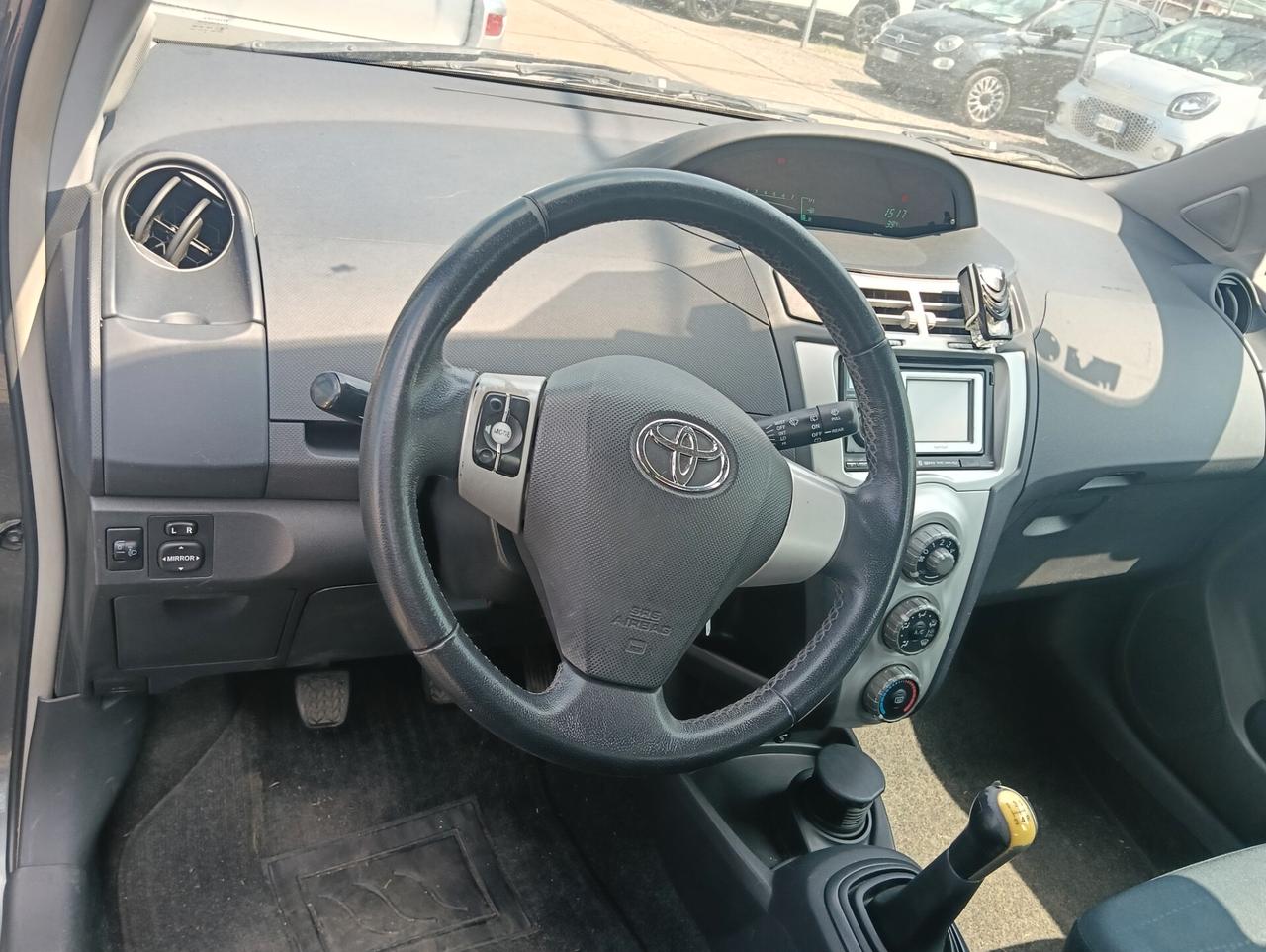 Toyota Yaris 1.3 5 porte