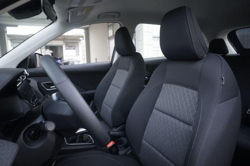 MG ZS MG ZS 1.5 MT STD PEBBLE BLACK KM0