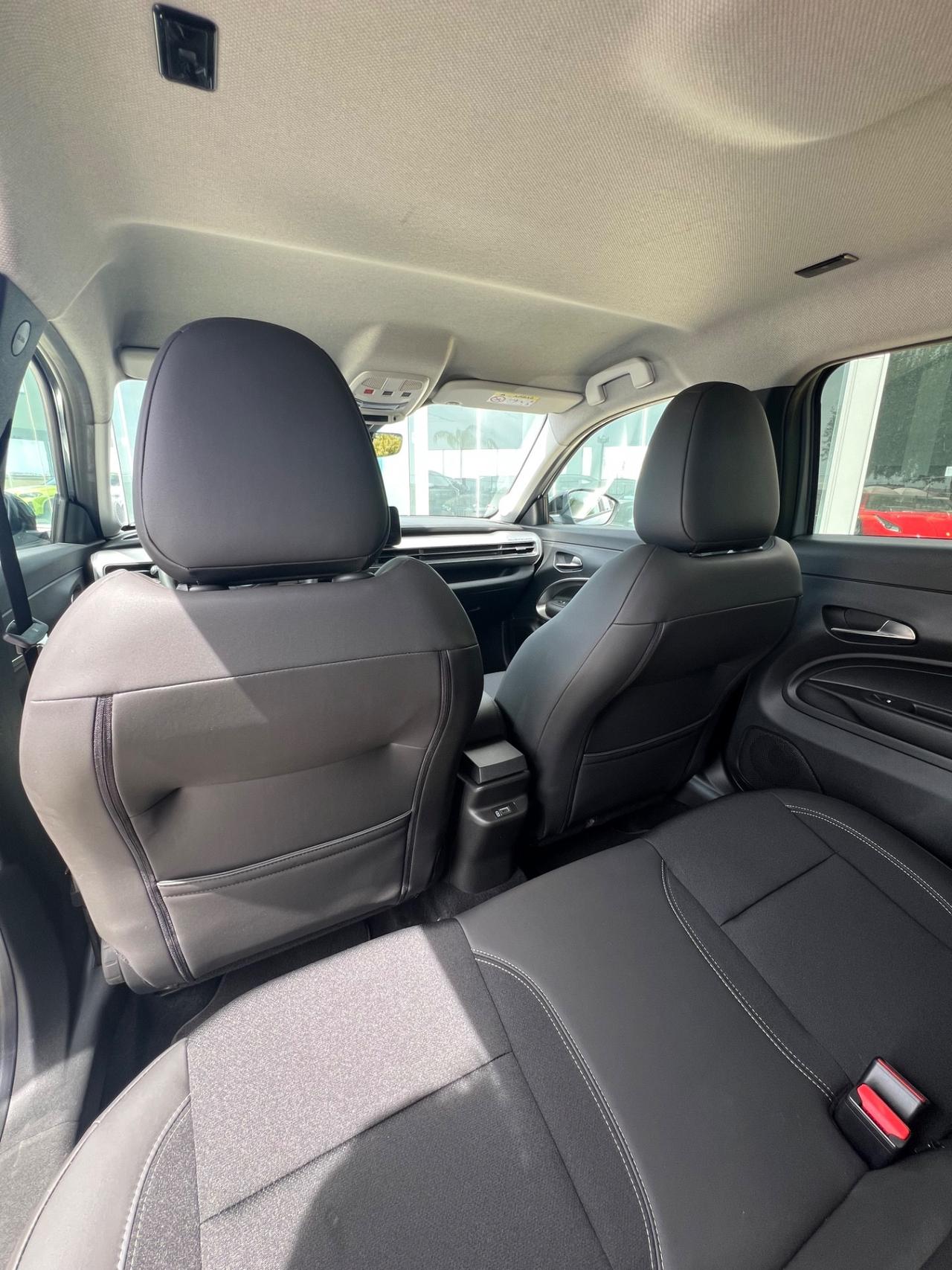 Jeep Avenger 1.2 Turbo 110 CV MHEV Summit