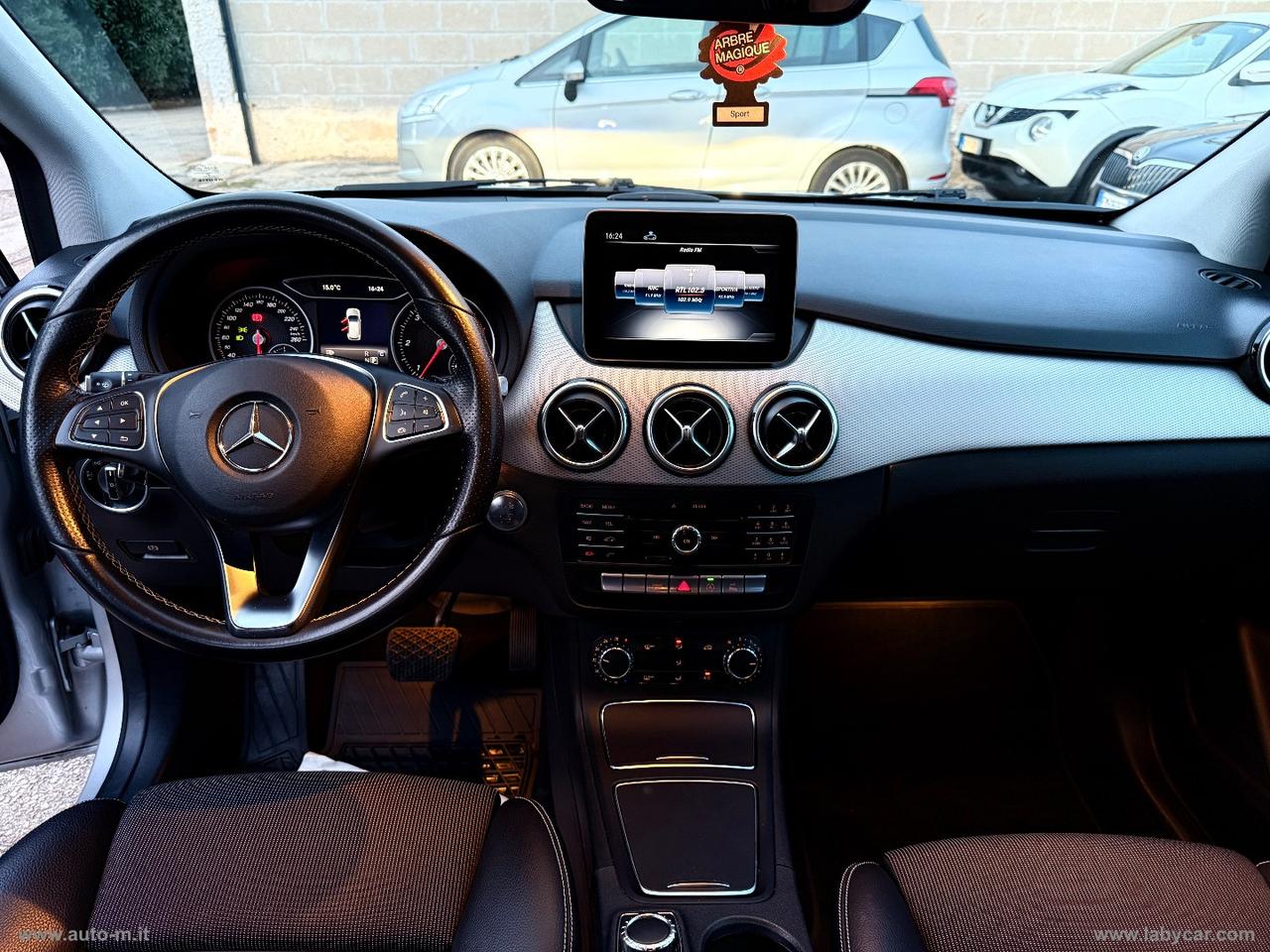 MERCEDES-BENZ B 200 d Automatic Sport