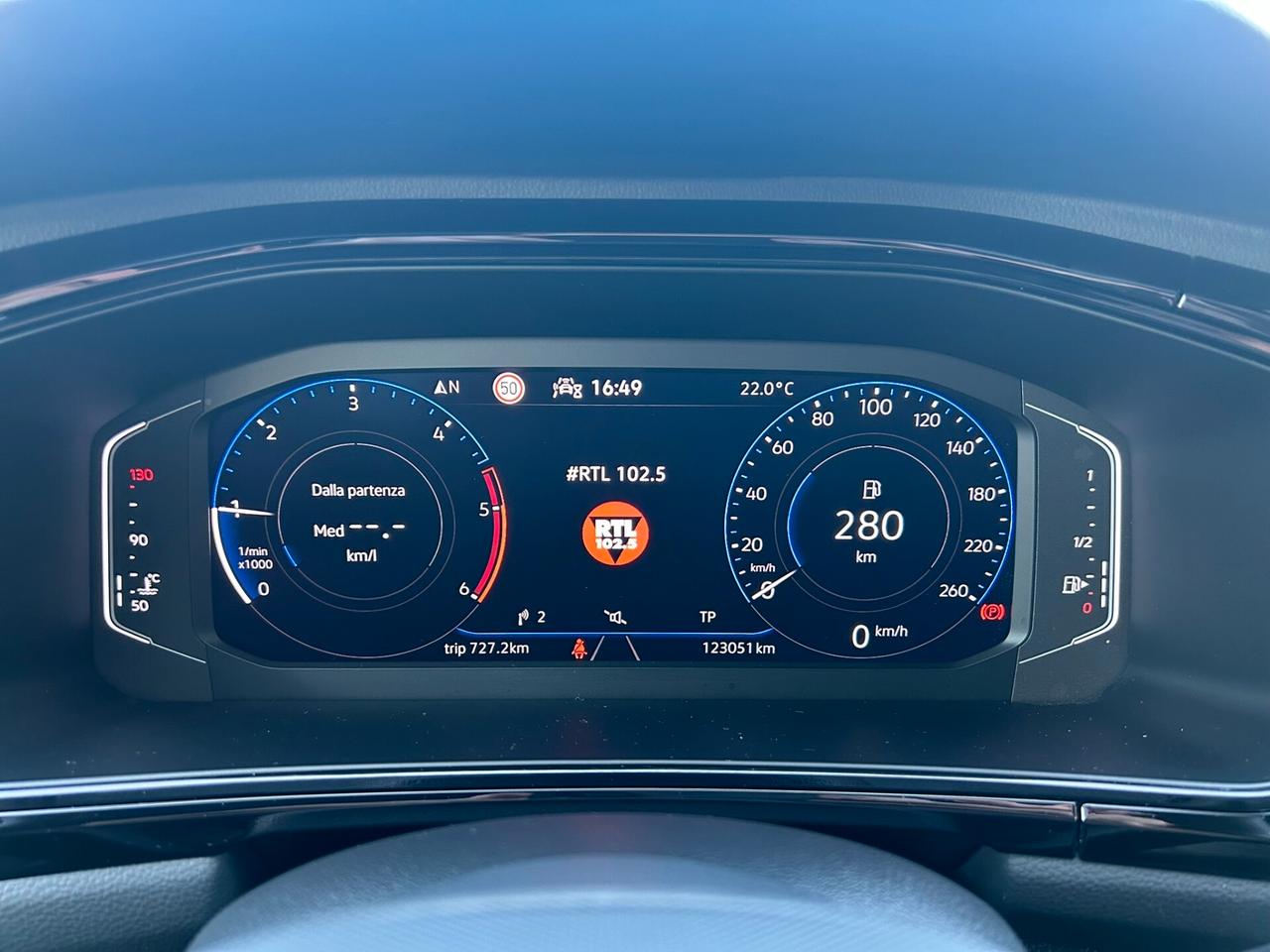 VW T-ROC 2.0 TDI 116CV Style - CAMBIO MANUALE