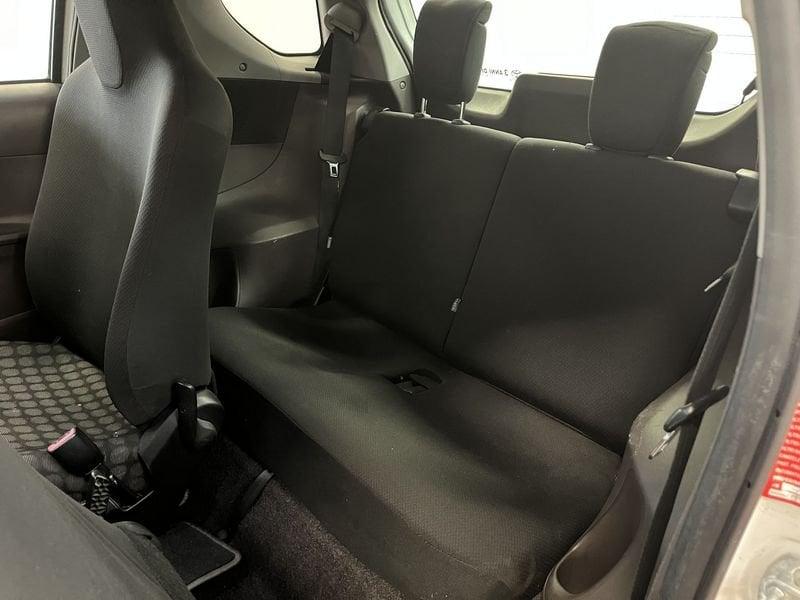 Toyota iQ iQ 1.0 cvt (multidrive)