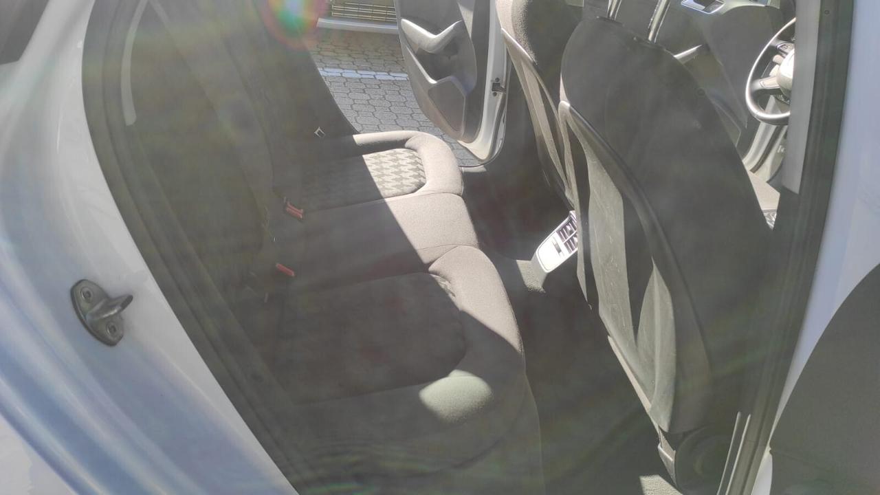 AUDI A3 SPORTBACK 5 POSTI 1.6 TDI 110CV
