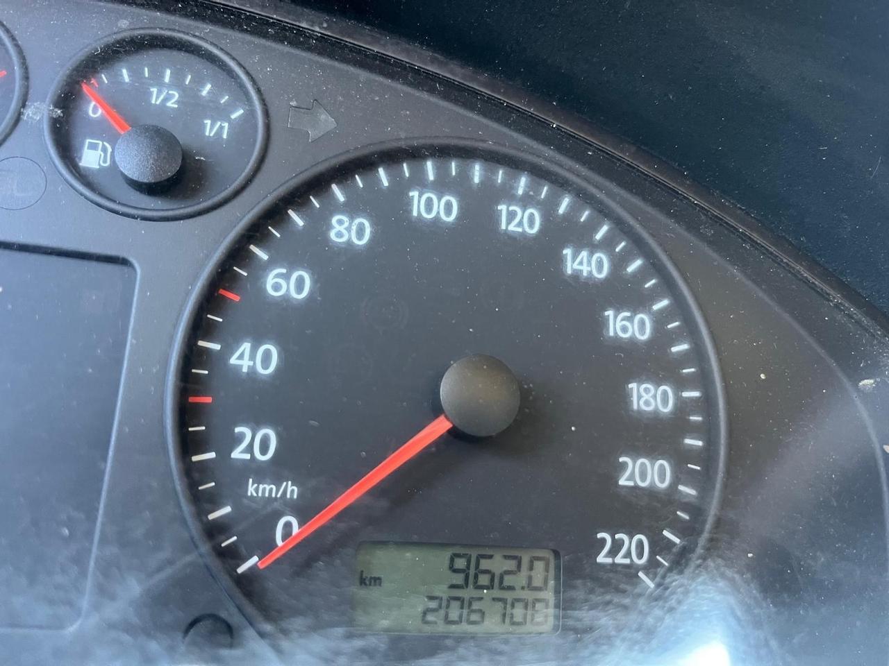 Volkswagen Transporter 1.9 TDI Furgone (leggere)