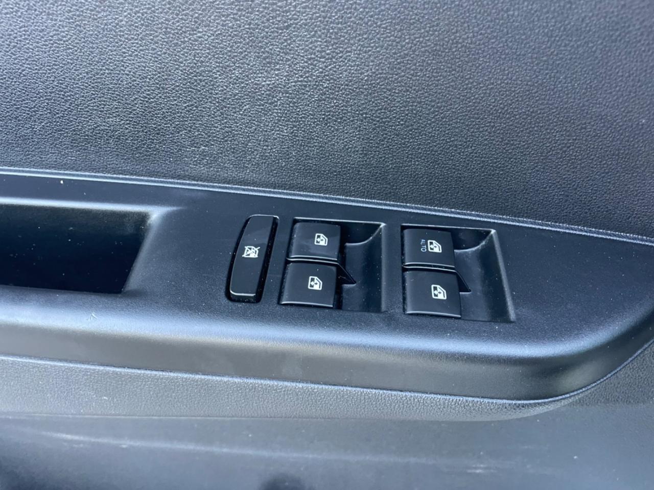 Mahindra KUV100 1.2 VVT M-Bifuel(GPL) K6+ GPL