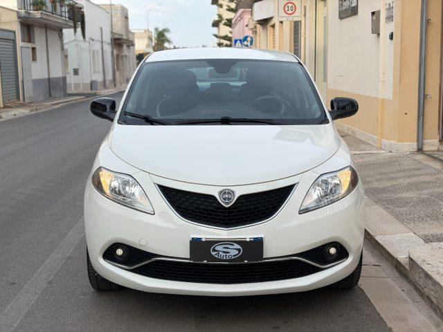 LANCIA Ypsilon 1.2 69 CV 5P. Gold