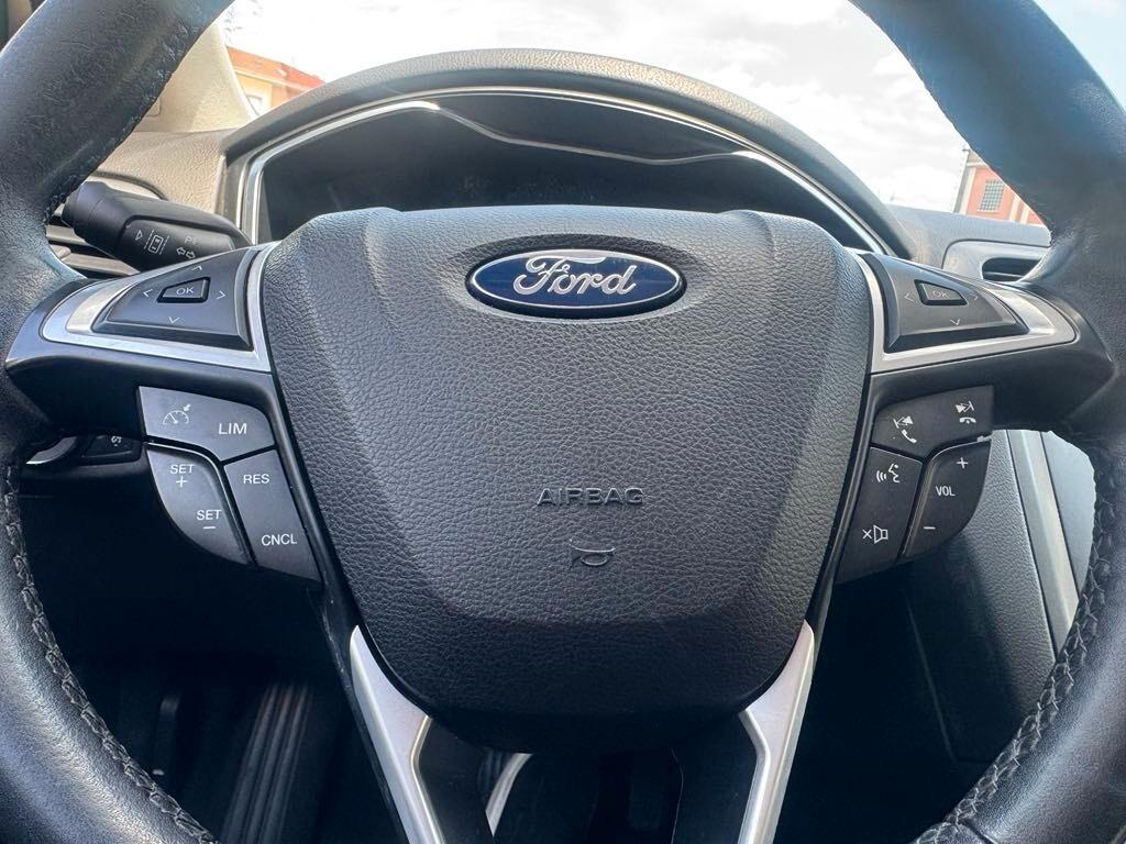 Ford Mondeo 2.0 TDCi 150 CV S&S Powershift SW Vignale 2017