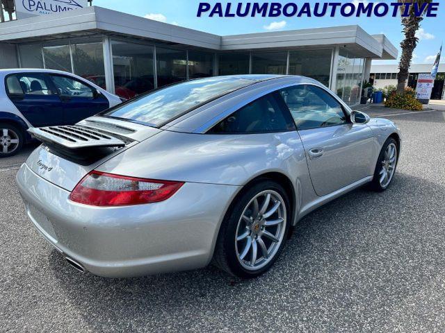PORSCHE 911 Targa 4