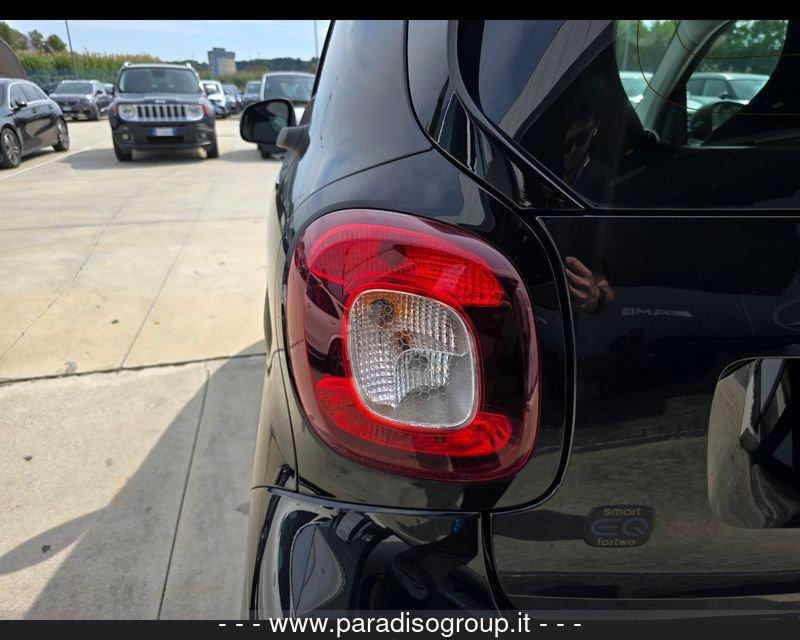 smart fortwo eqYOUNGSTER - 4,6kW | 55CV | 2019