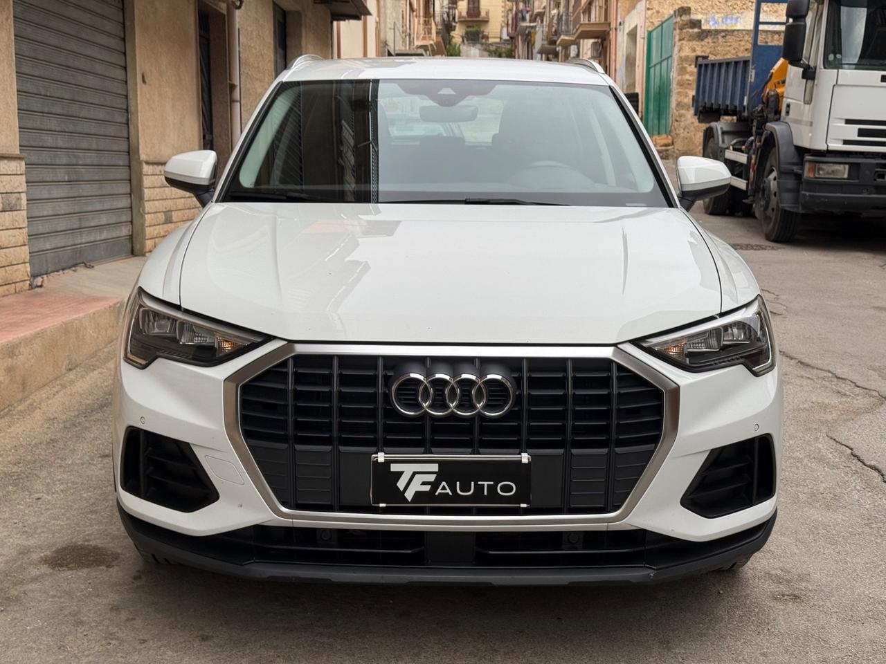 Audi Q3 35 TDI S tronic Business