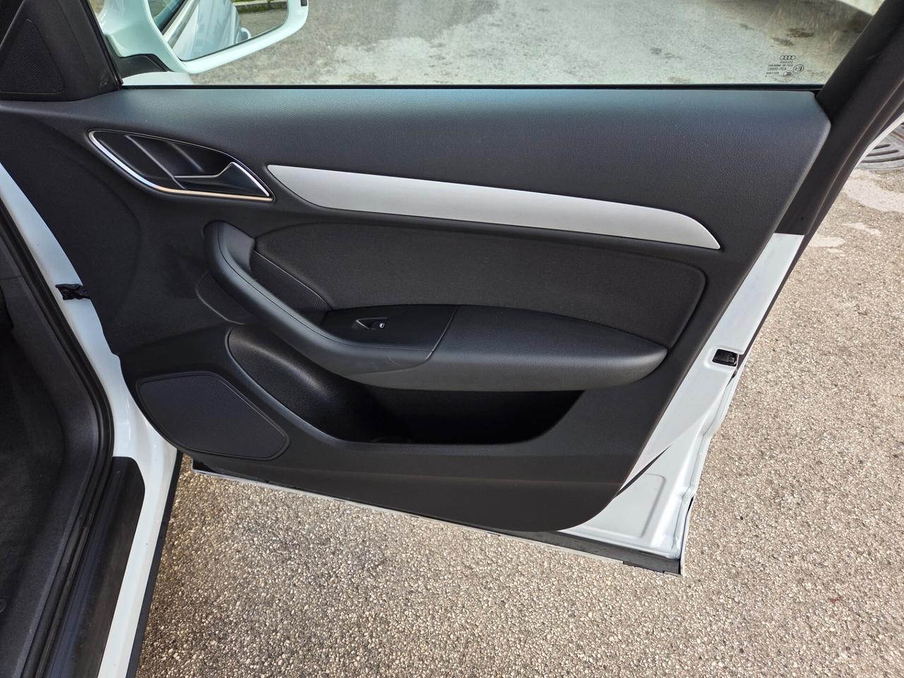 AUDI Q3 2.0 TDI 150 CV SPORT LED KM CERTIF