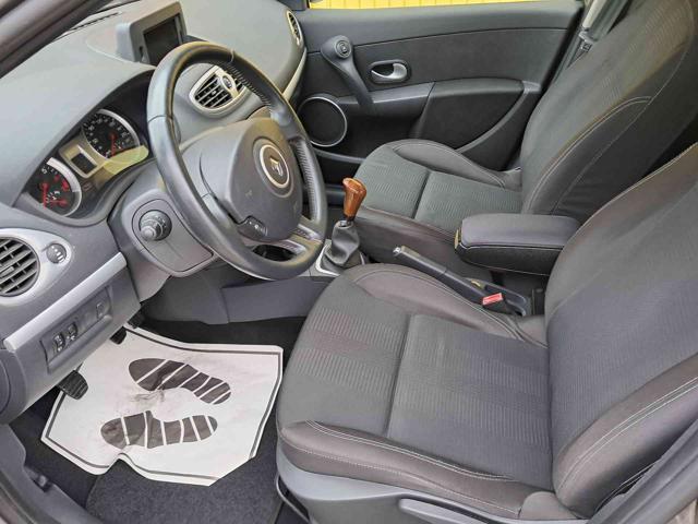 RENAULT Clio 1.2 16V 5 porte Luxe ok neopatentati