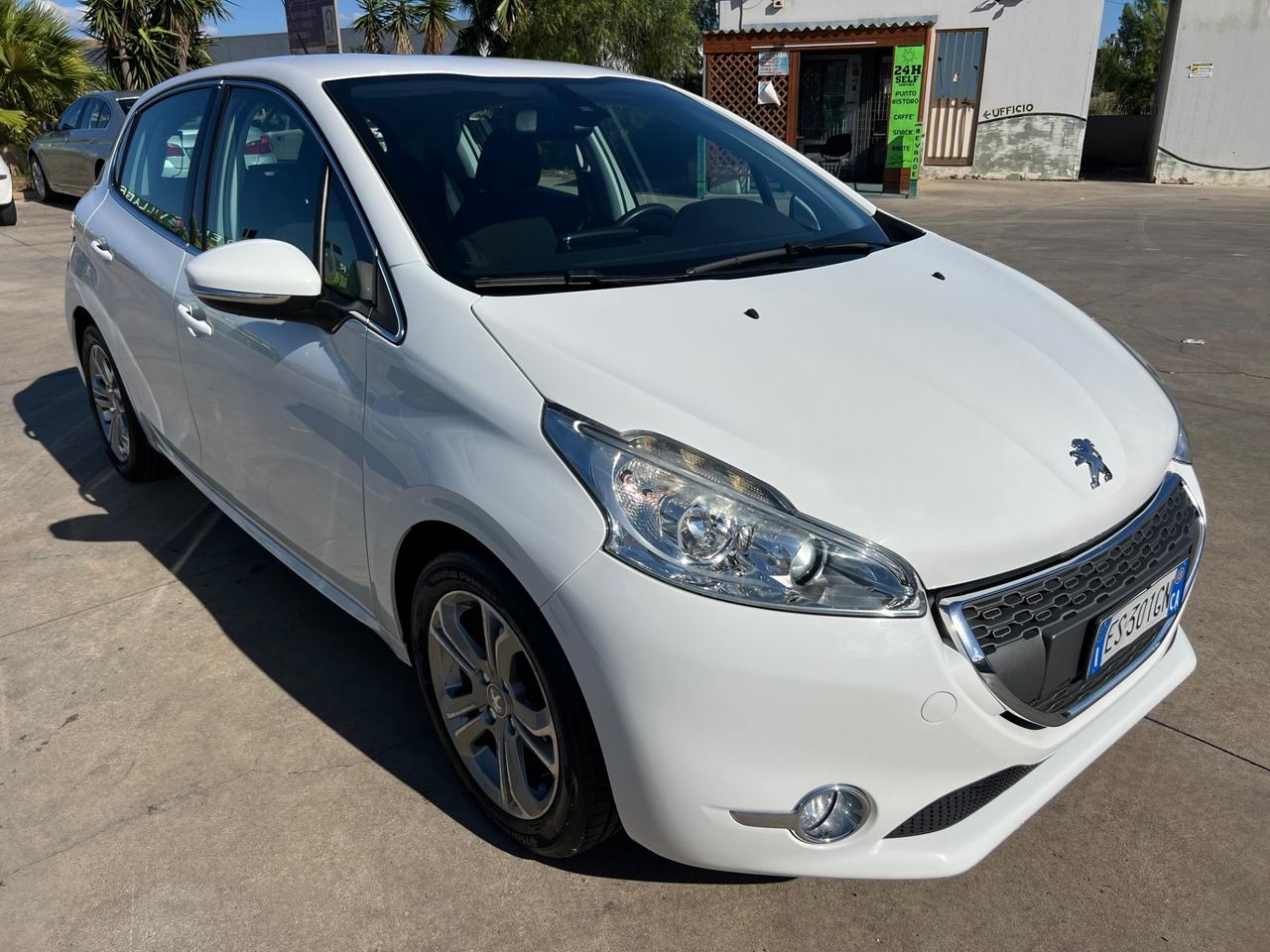 Peugeot 208 1.2 VTi 82 CV 5 porte Allure 2013