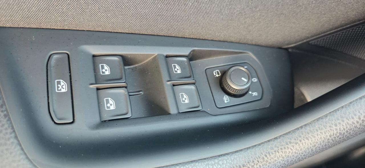 Volkswagen Passat Variant 2.0 TDI SCR EVO DSG Business