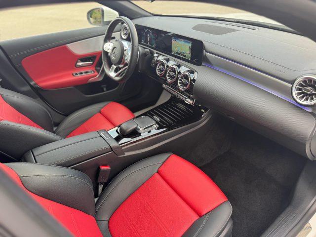 MERCEDES-BENZ CLA 220 d AUT. SHOOTING BRAKE PREMIUM *BICOLOR*TETTO*UNIPR