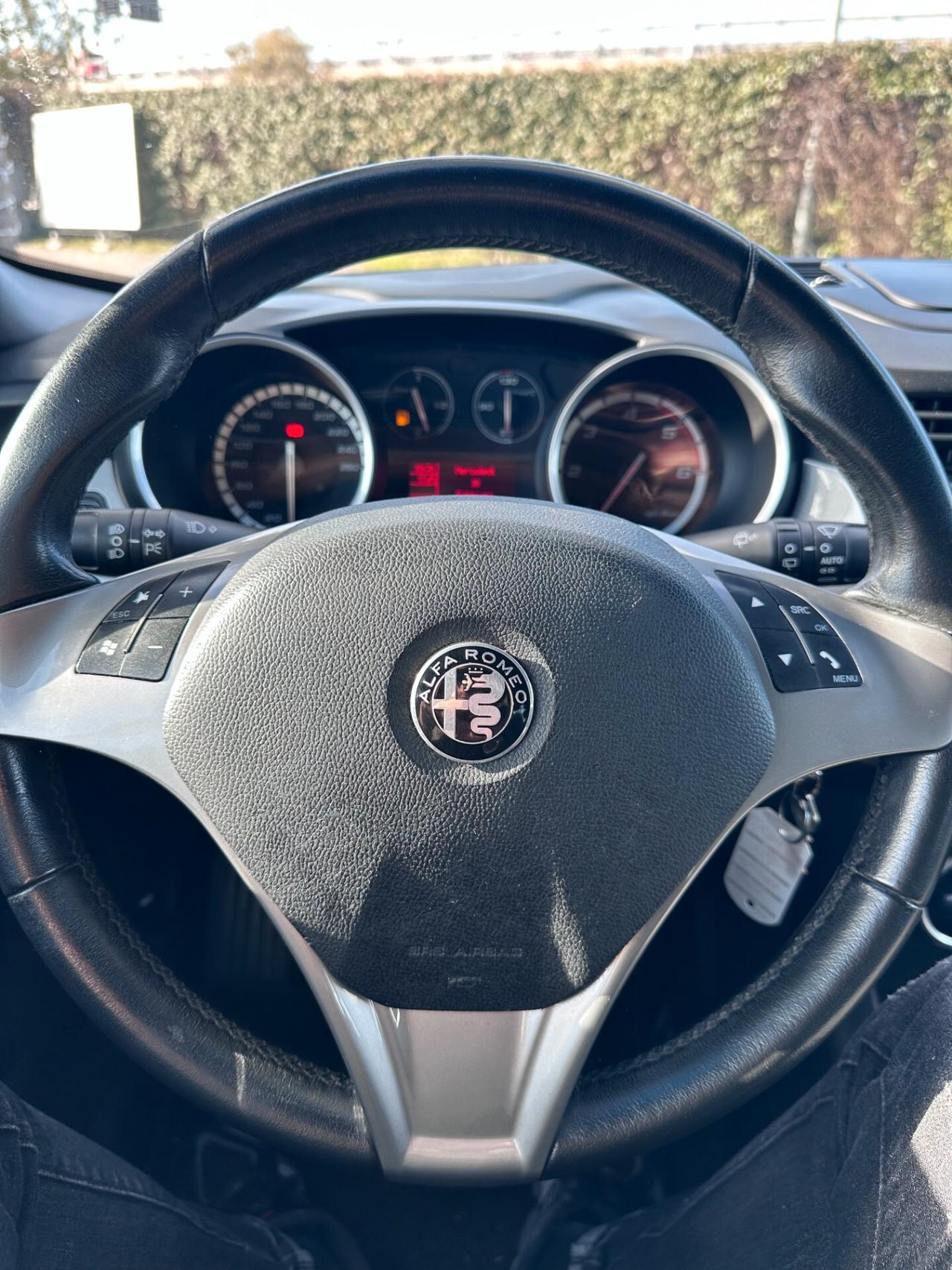 Alfa Romeo Giulietta 1.6 JTDm-2 105 CV Distinctive