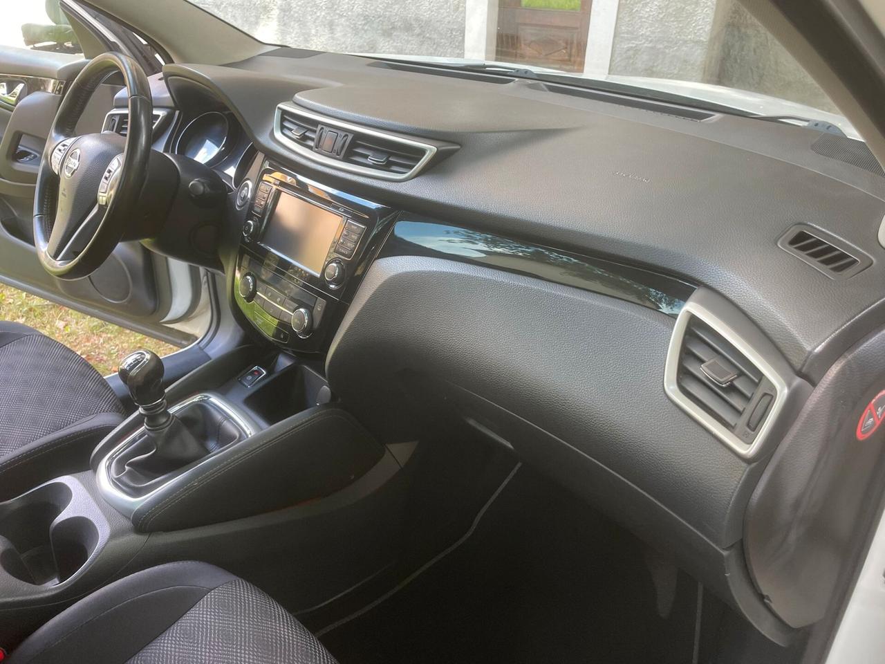 NISSAN QASHQAI 4WD 1.6 DCI TEKNA - GANCIO TRAINO