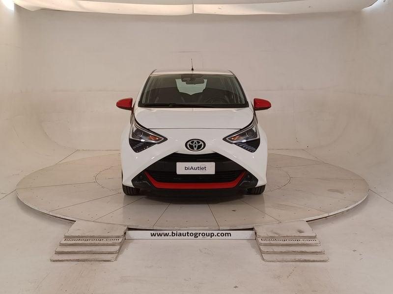 Toyota Aygo II 2018 5p 5p 1.0 x-play 72cv