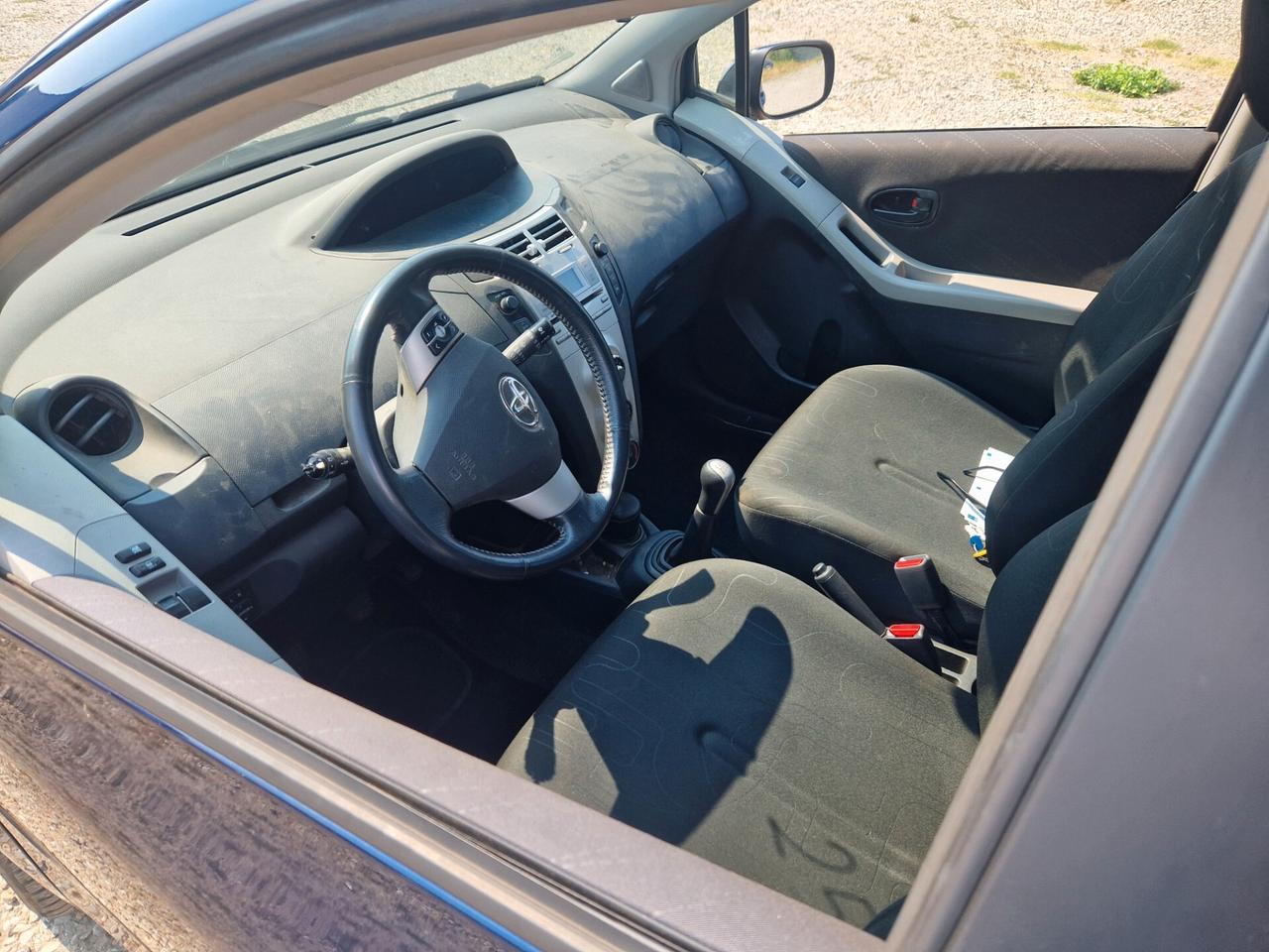 Toyota Yaris 1.0 5 porte Sol